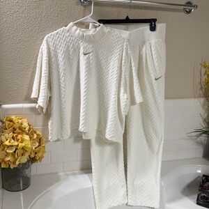 Nike Track Suit Set. Off white . Excellent used cond .